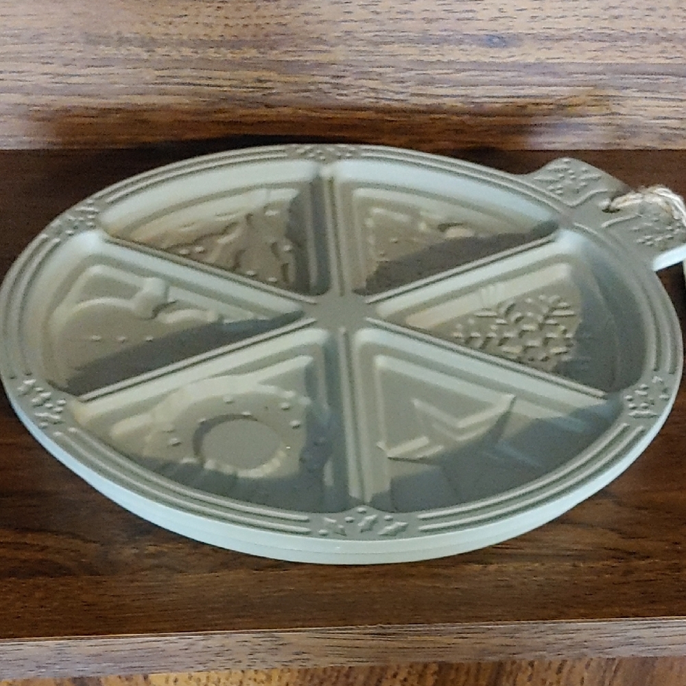 Superstone Divided Shortbread Mold